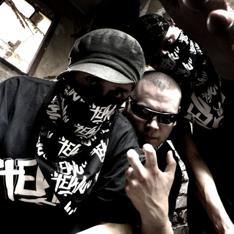 Trzeci Wymiar i Tewu na „CNO 2" Slums Attack