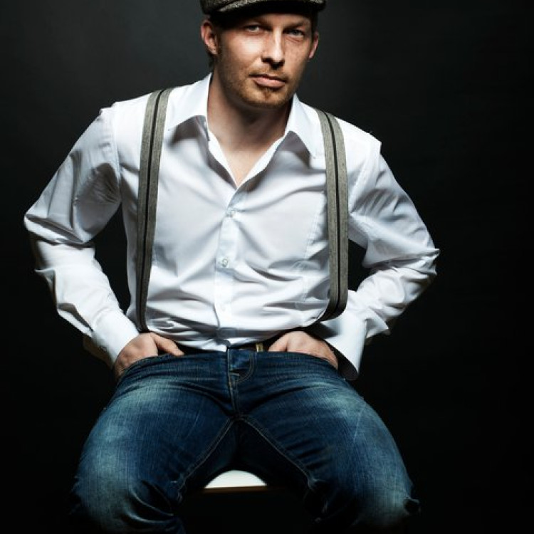 DJ Pat Poree w roli supportu Parov Stelar Band
